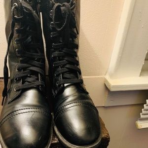 Combat Boots • American Thread size 8.5